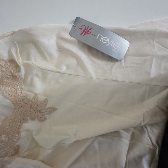 Vintage  retro Sleepwear peachy cream in size F/44 - Picture 6 of 13